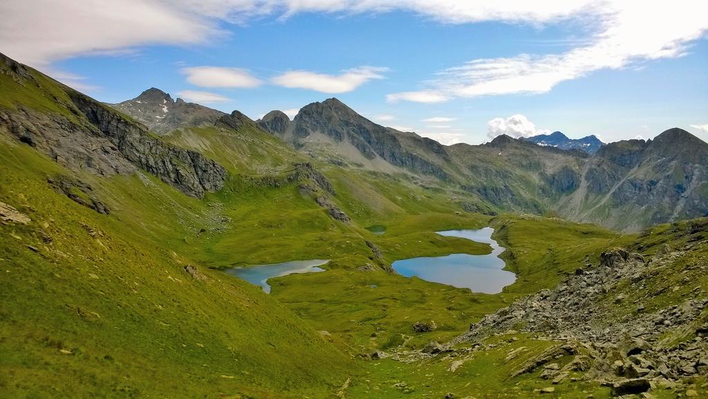 Le Coin Des Melezes - Nature & Trek - Camere In Baita Di Montagna Brusson Exterior photo
